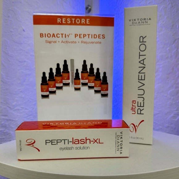 Viktoria DeAnn Ultra Rejuvenator and Pepti-Lash XL Kit - Picture 1 of 5